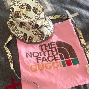 Reversible Gucci x The North Face Multicolor Bucket Hat